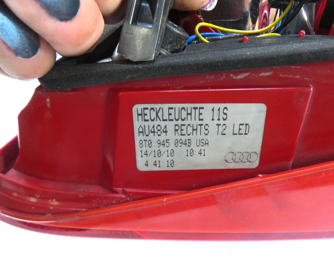 Thumbnail 6: 2008-2012 AUDI A5 S5 (B8 8T) RIGHT PASSENGER REAR TRUNK LED TAILLIGHT LIGHT LAMP