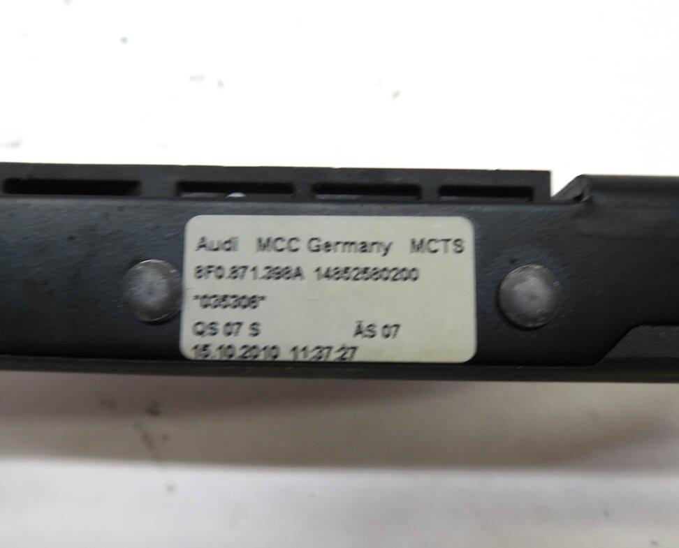 Thumbnail 4: 2011 AUDI A5 (B8 8T) FRONT LEFT & RIGHT CONVERTIBLE TOP LATCH SET-2