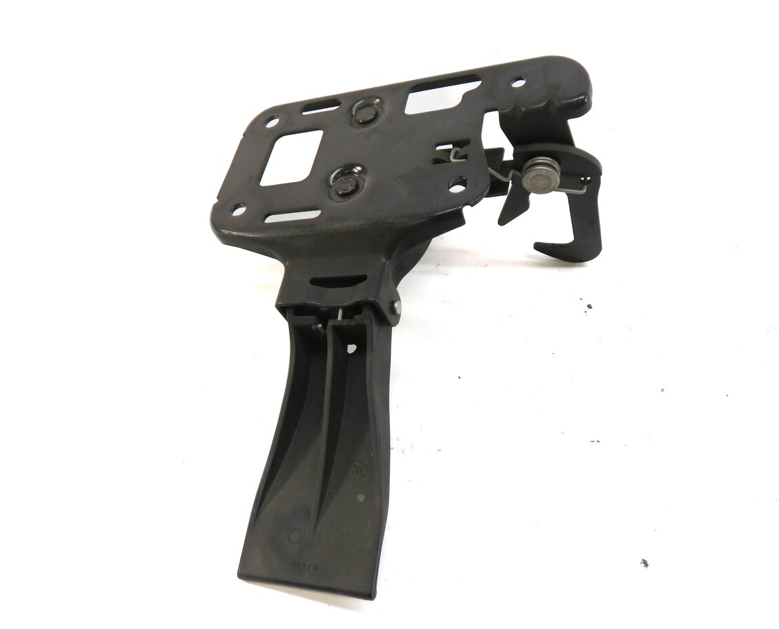 Thumbnail 4: 2011 AUDI A5 (B8 8T) FRONT HOOD SAFETY LATCH CATCH HOOK RELEASE LEVER HANDLE