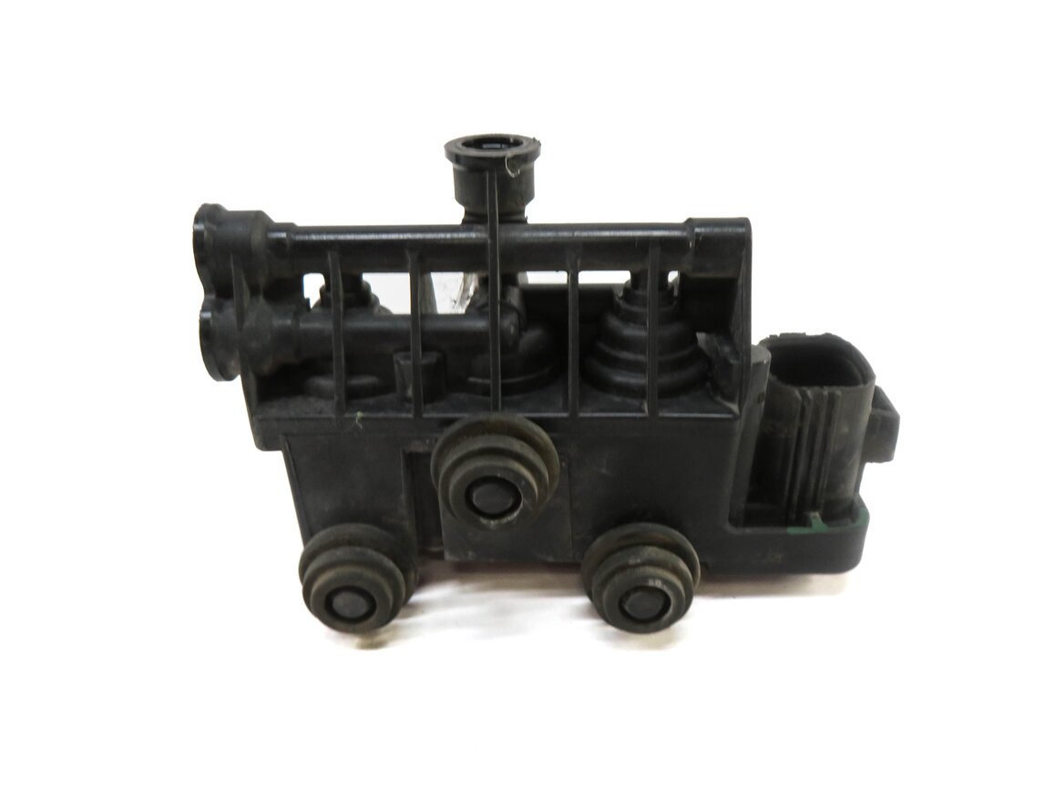 Thumbnail 2: 2012 RANGE ROVER SPORT (L320) AIR SUSPENSION VALVE BLOCK