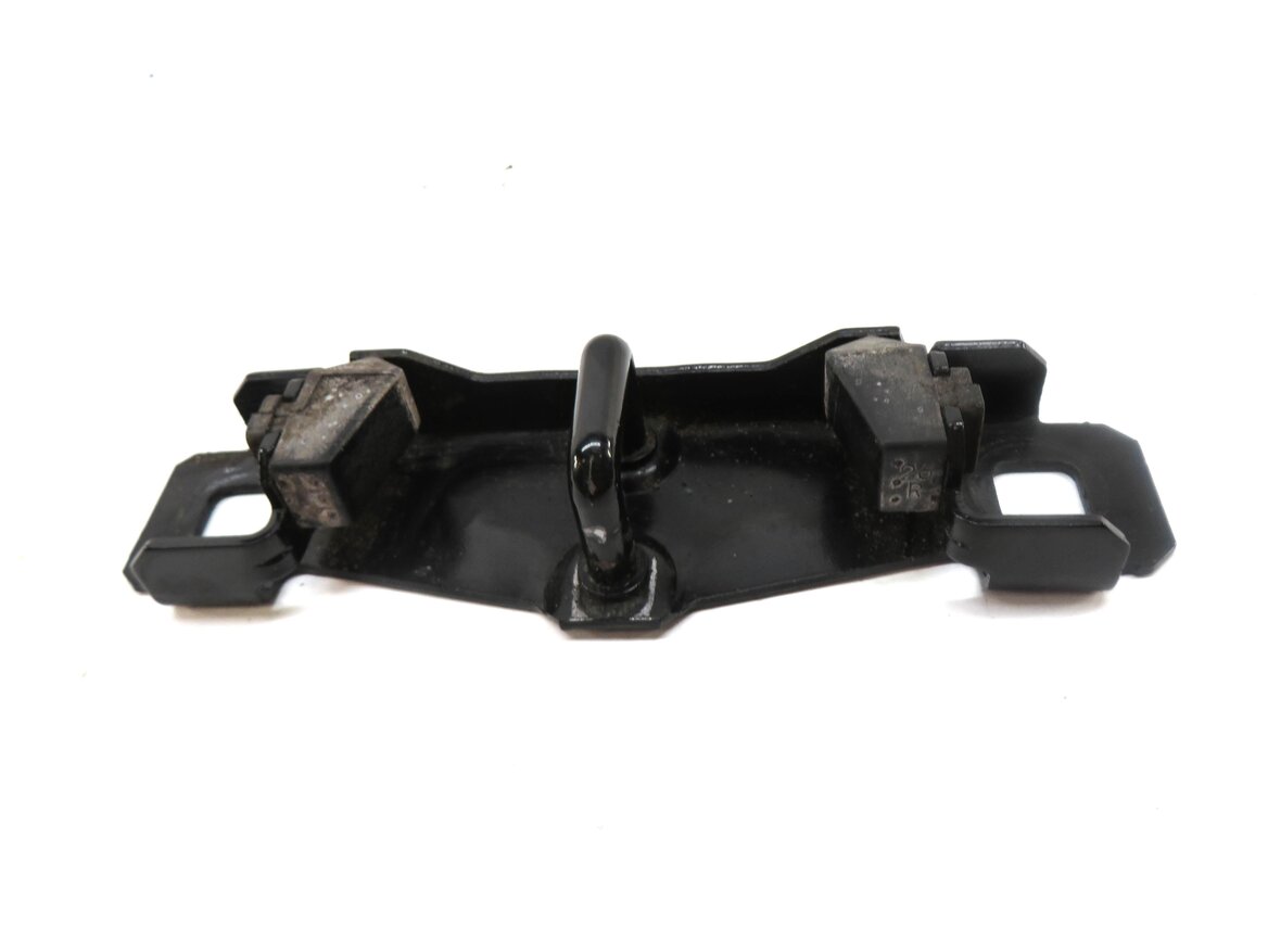 Thumbnail 3: 2012 RANGE ROVER SPORT (L320) REAR LOWER TRUNK LOCK LATCH STRIKER PLATE