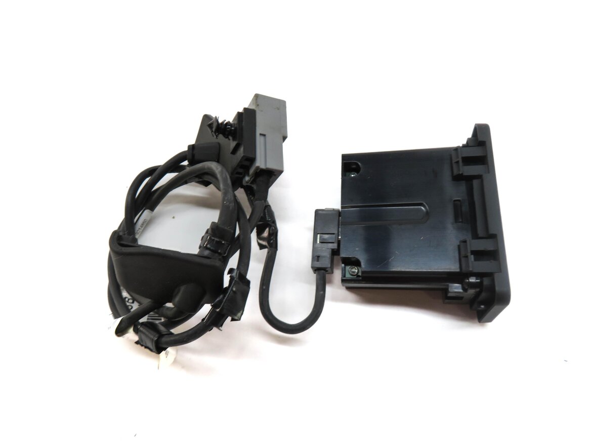 Thumbnail 4: 2012 RANGE ROVER SPORT (L320) USB AUX AUXILIARY AUDIO INPUT iPOD INTERFACE JACK