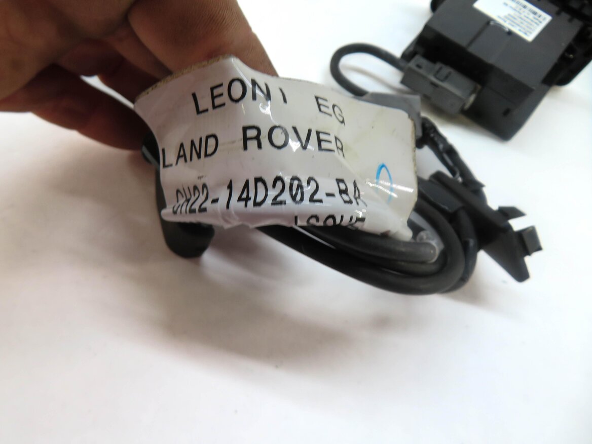Thumbnail 5: 2012 RANGE ROVER SPORT (L320) USB AUX AUXILIARY AUDIO INPUT iPOD INTERFACE JACK