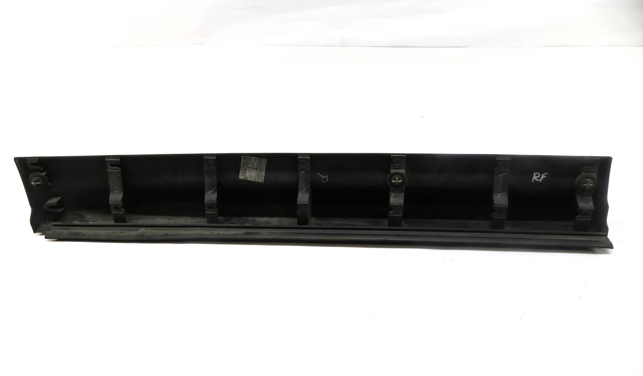 Thumbnail 5: 2012 RANGE ROVER SPORT (L320) RIGHT FRONT PASSENGER DOOR RUNNER TRIM MOULDING