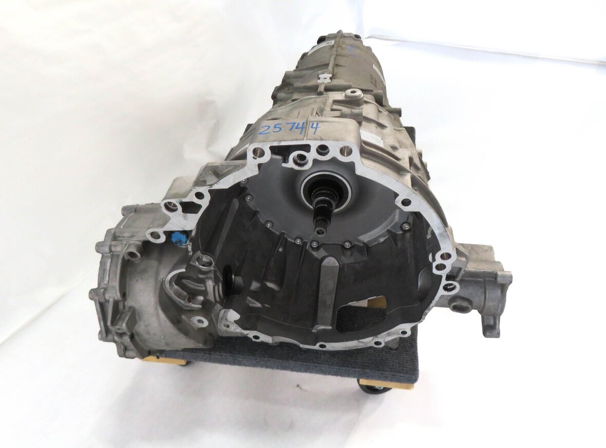 Thumbnail 2: 14-16 AUDI Q5 (B8 8R) TDI DIESEL PFJ 8-SPEED A/T TRANSMISSION ASSEMBLY (105k)