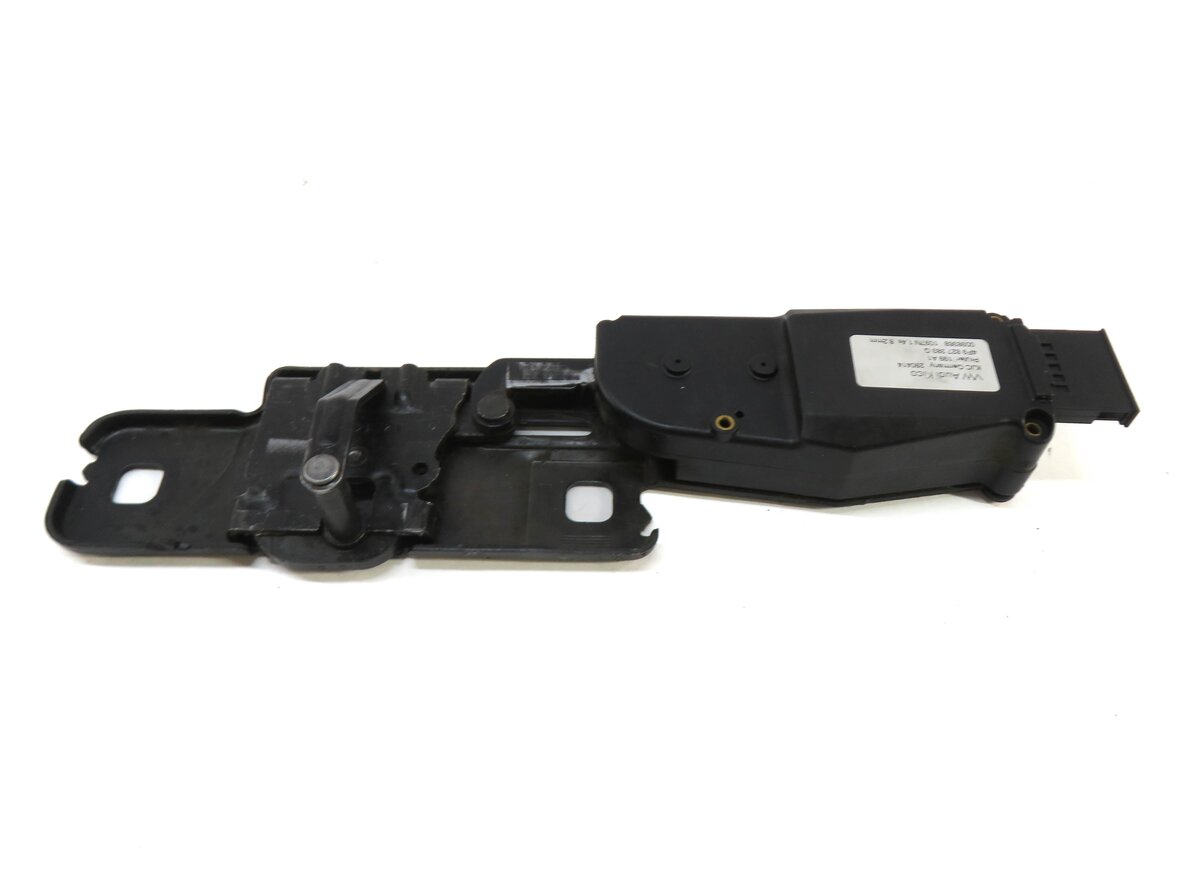 Thumbnail 3: 2014 AUDI Q5 (B8 8R) REAR TRUNK LOCK LATCH ACTUATOR MOTOR STRIKER PLATE