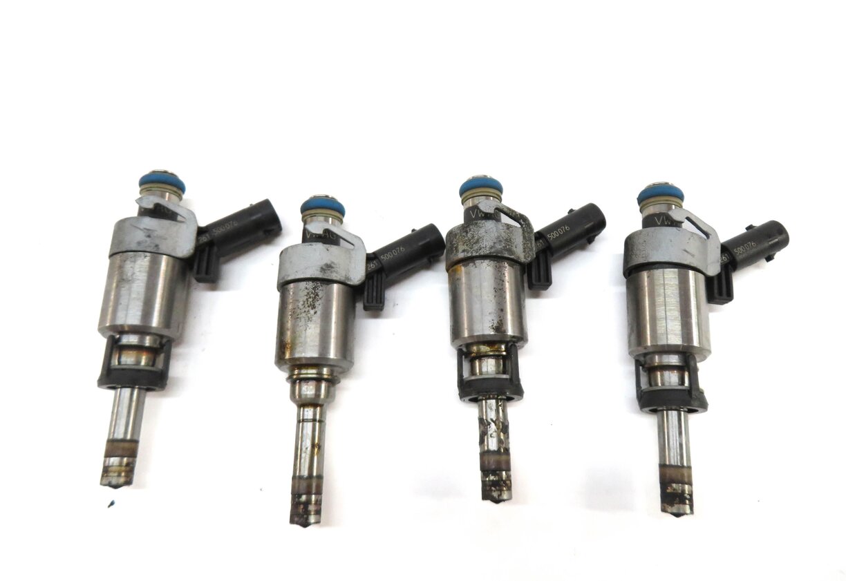 Thumbnail 3: 08-17 AUDI A3 A4 A5 A6 Q5 TT (8P B8 8K 8T 8R MK2 C7) 2.0L FSI FUEL INJECTOR SET