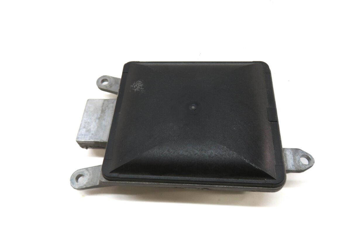 Thumbnail 2: 2012-2015 AUDI A6 S6 (C7) RIGHT PASSENGER REAR BLIND SPOT ALERT MODULE (MASTER)