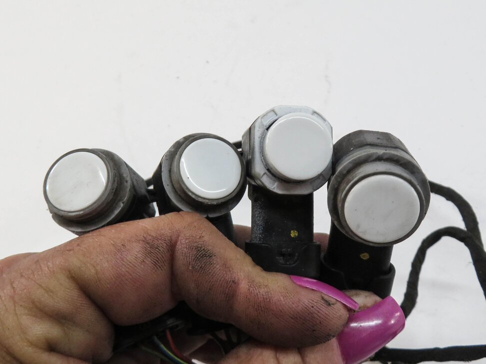 Thumbnail 5: 2013 AUDI A6 (C7) REAR PDC PARK DISTANCE SENSOR SET w/ HARNESS (IBIS WHITE T9)
