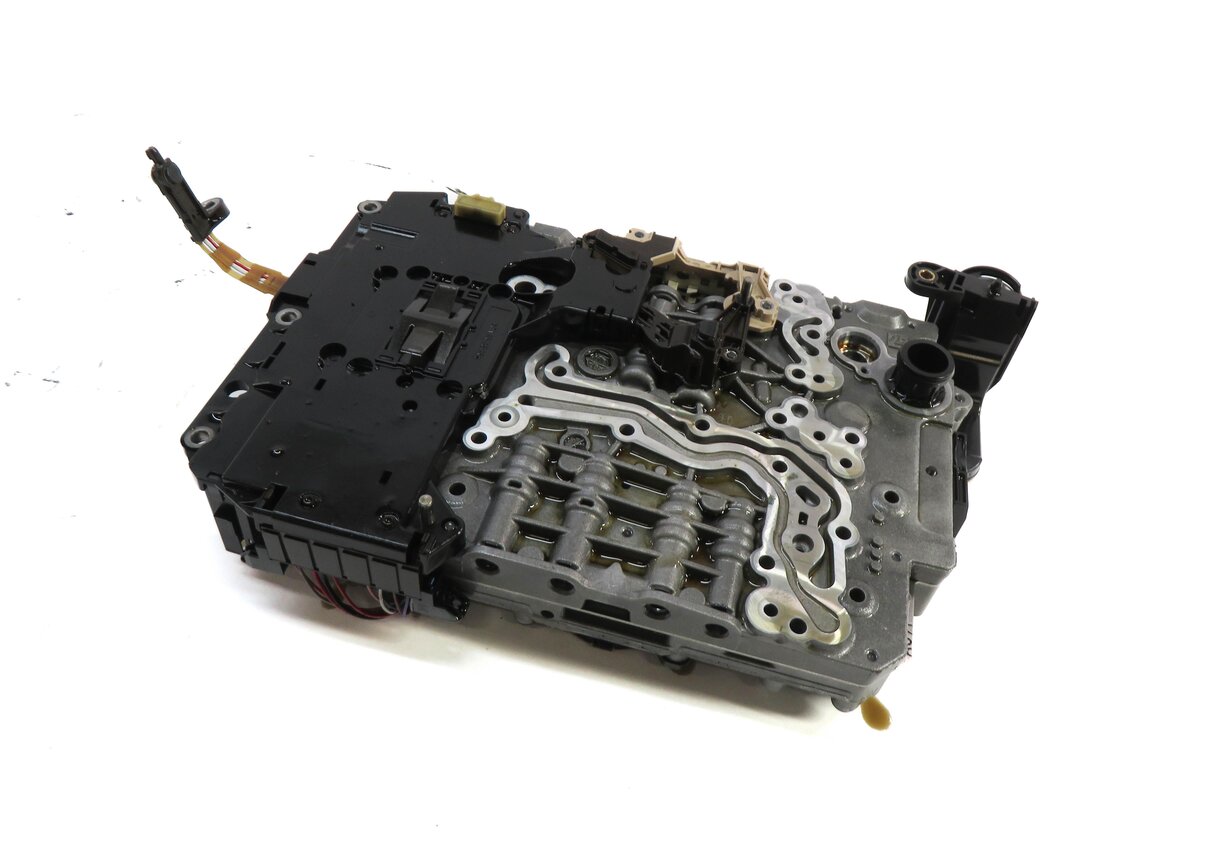 2013-2015 AUDI A6 (C7) 2.0L AWD QUATTRO - A/T AUTOMATIC TRANSMISSION VALVE BODY
