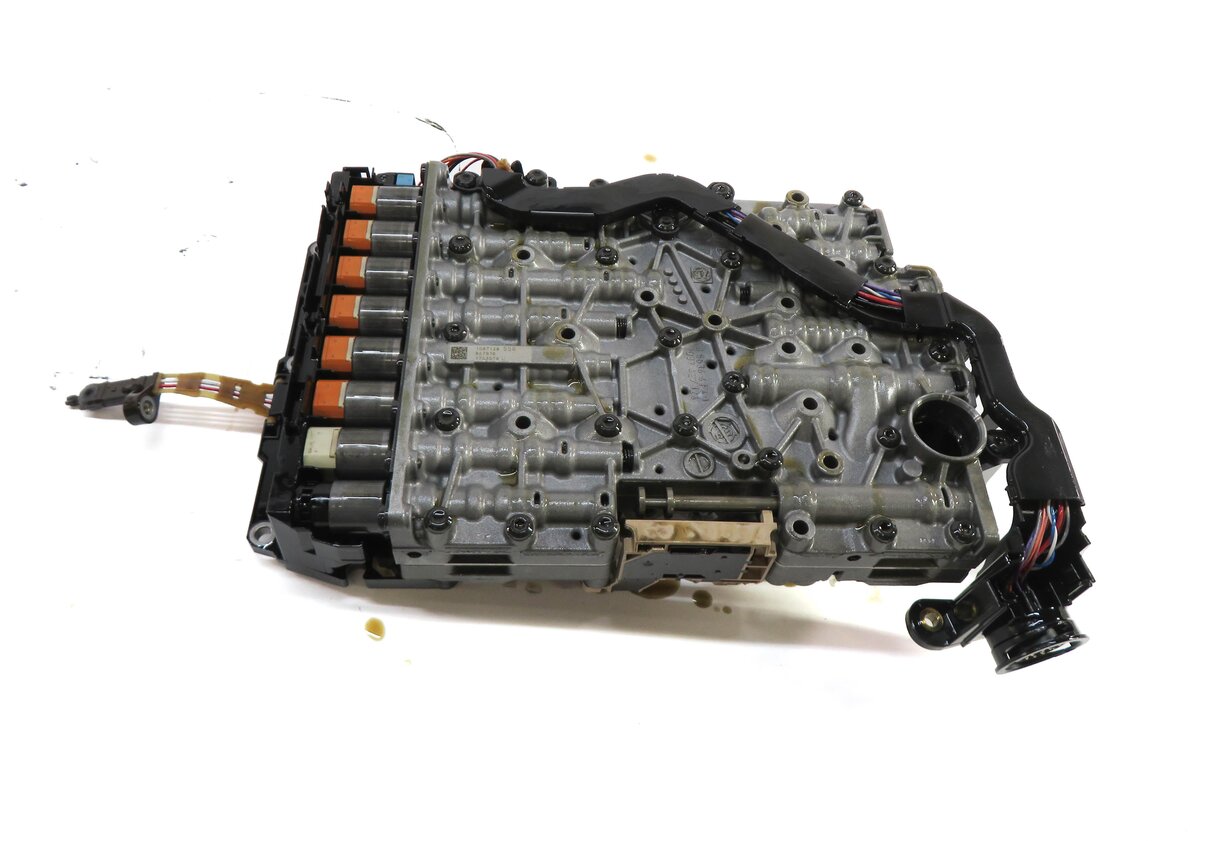Thumbnail 5: 2013-2015 AUDI A6 (C7) 2.0L AWD QUATTRO - A/T AUTOMATIC TRANSMISSION VALVE BODY