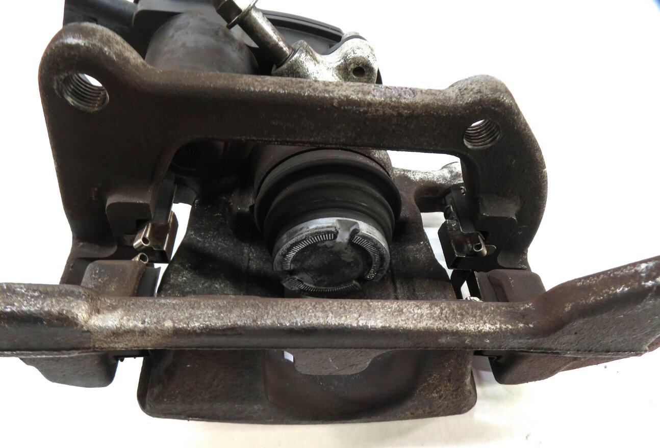 Thumbnail 6: 2012-2018 AUDI A6 A7 (C7) LEFT DRIVER REAR DISC BRAKE CALIPER (300mm ROTOR)