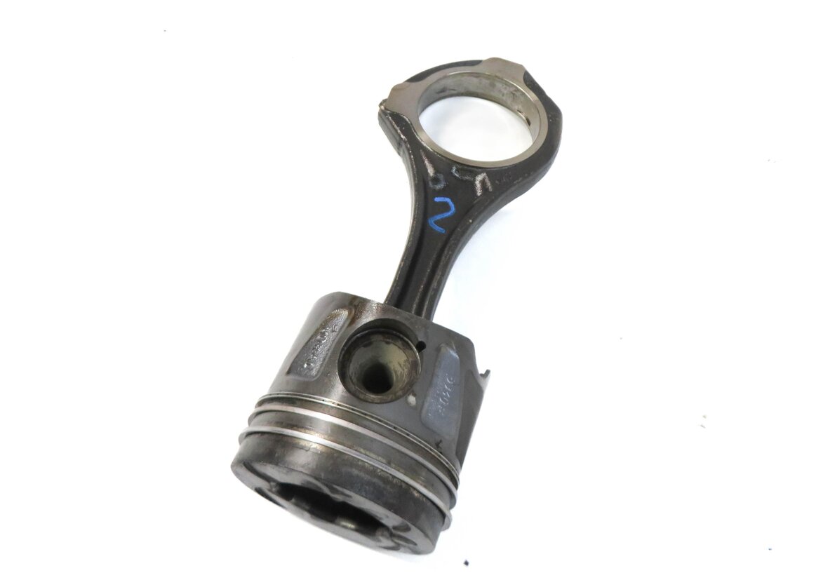 09-13 MERCEDES E GL ML R (W164 W212 W251 X164) 3.0L DIESEL ENGINE - RIGHT PISTON