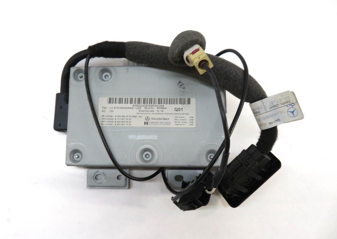 Thumbnail 2: 09-13 MERCEDES B C CL E G GL ML R SLK (W207 W212 W164 X164) iPOD CONTROL MODULE