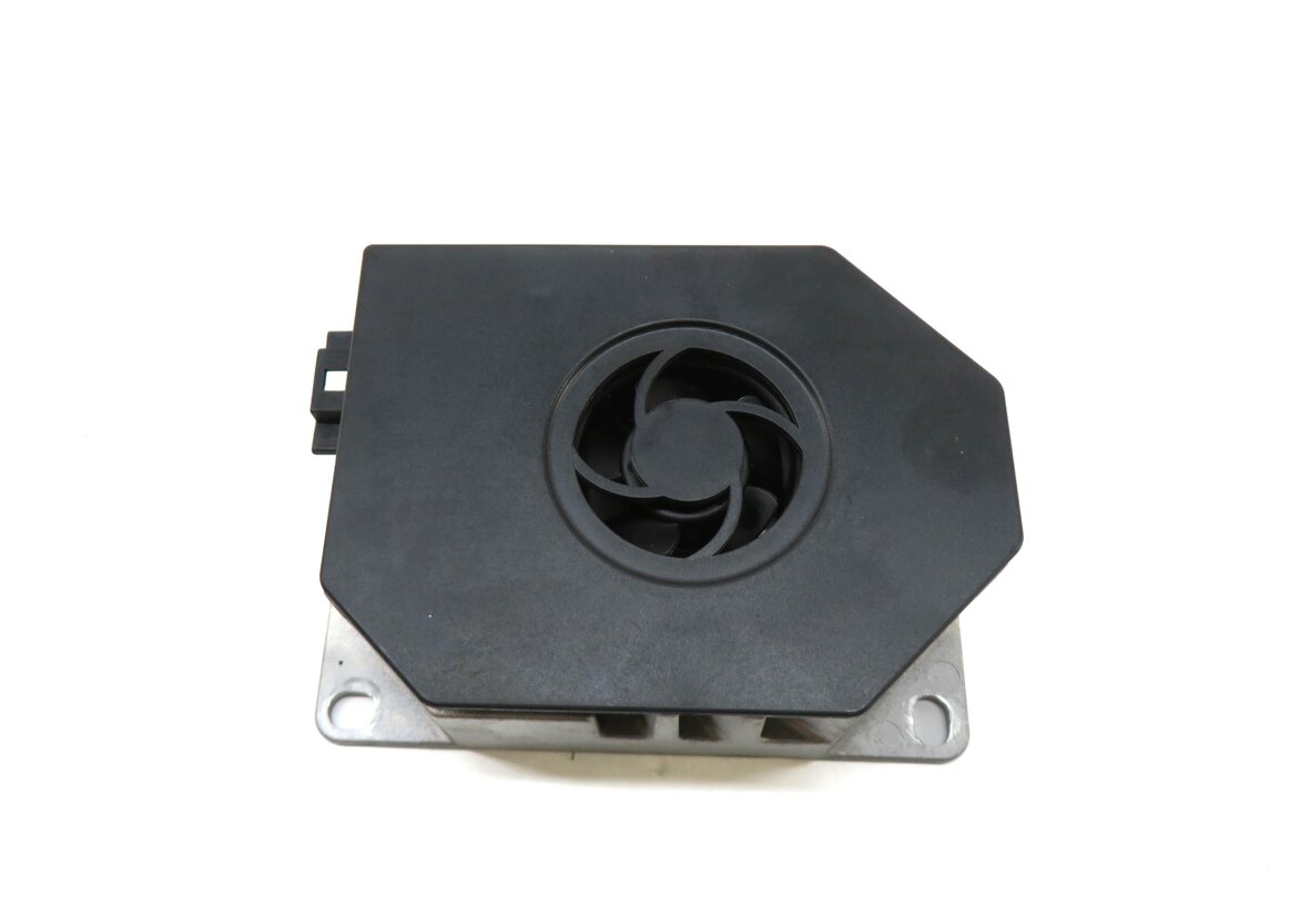 Thumbnail 2: 2010 MERCEDES ML350 (W164) RADIO STEREO SUB SUBWOOFER AMP AMPLIFIER