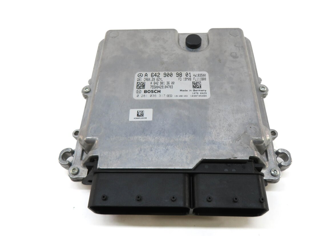 Thumbnail 2: 10-12 MERCEDES E GL ML R (W164 W212 W251 X164) 3.0L DIESEL ENGINE CONTROL MODULE