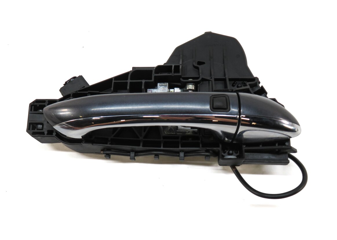 Thumbnail 2: 2010 MERCEDES ML350 (W164) RIGHT FRONT PASSENGER KEYLESS GO DOOR HANDLE (GRAY)