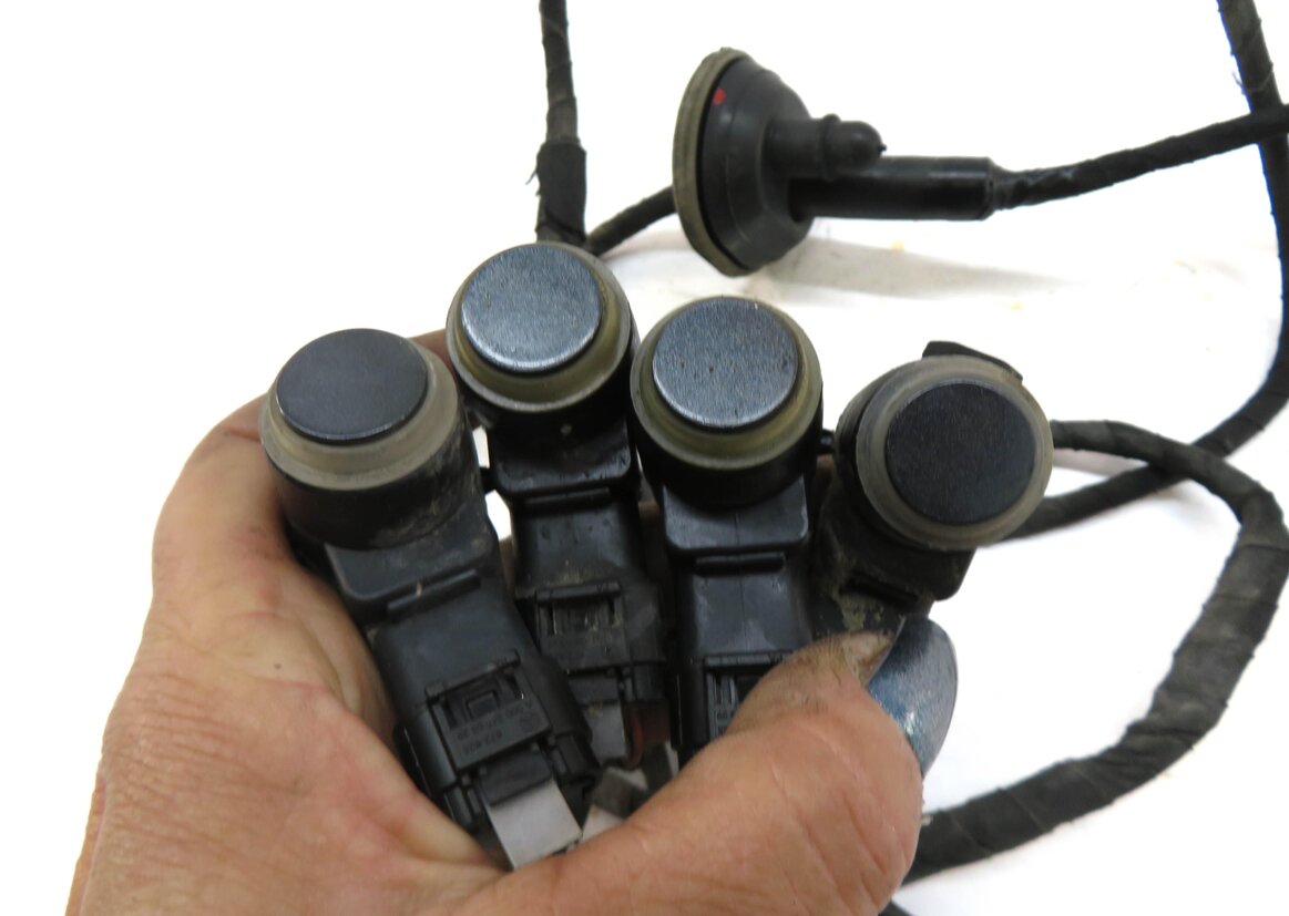 Thumbnail 3: 2010 MERCEDES ML350 (W164) REAR PDC PARK DISTANCE SENSOR SET w/ HARNESS (GRAY)