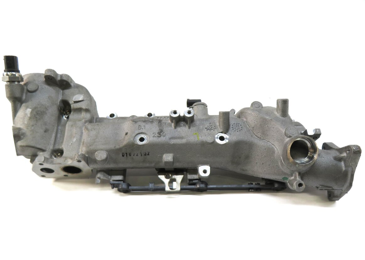 Thumbnail 2: 09-13 MERCEDES GL ML R (W164 W251 X164) 3.0L OM642 DIESEL LEFT INTAKE MANIFOLD