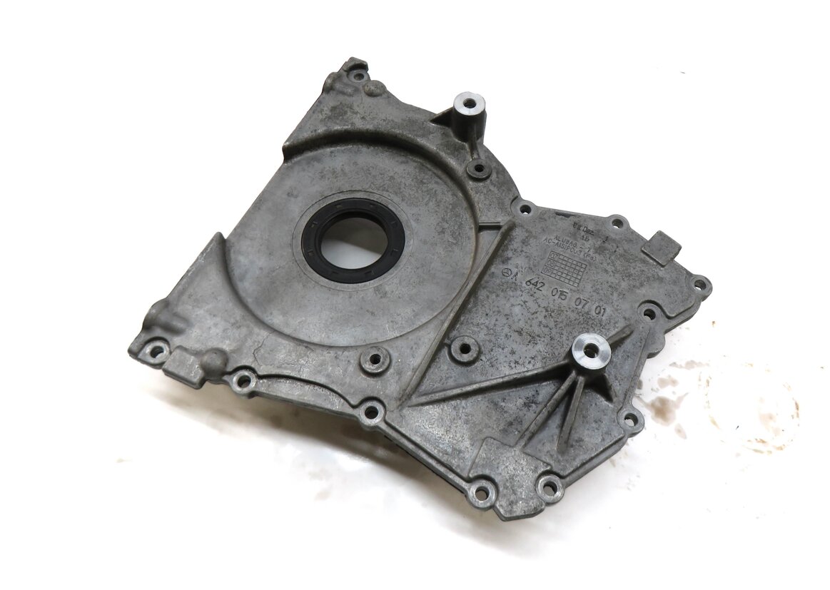 Thumbnail 1: 09-15 MERCEDES E GL ML S R (W164 W166 W212 X164 X166) 3.0L DIESEL TIMING COVER