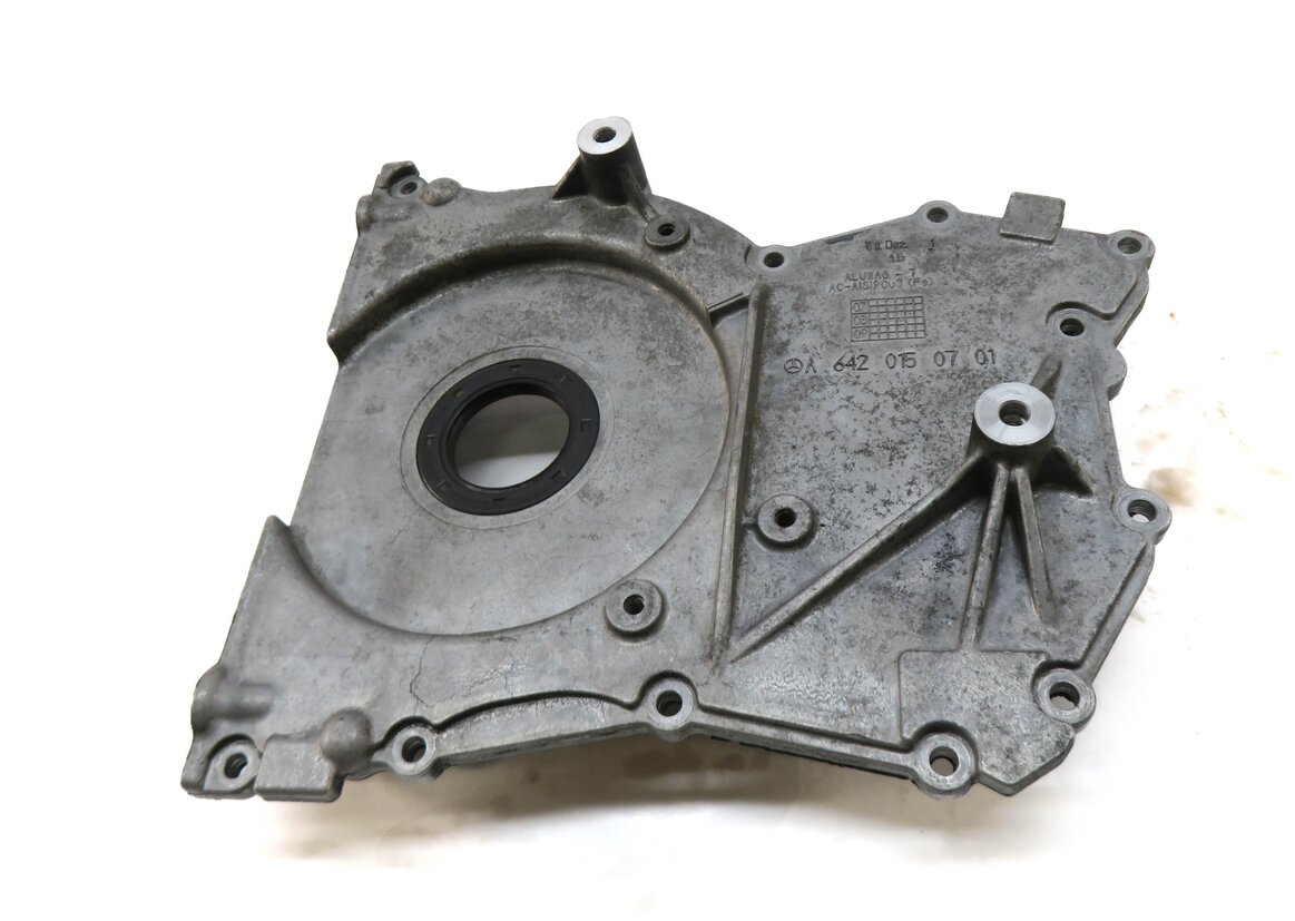 Thumbnail 2: 09-15 MERCEDES E GL ML S R (W164 W166 W212 X164 X166) 3.0L DIESEL TIMING COVER