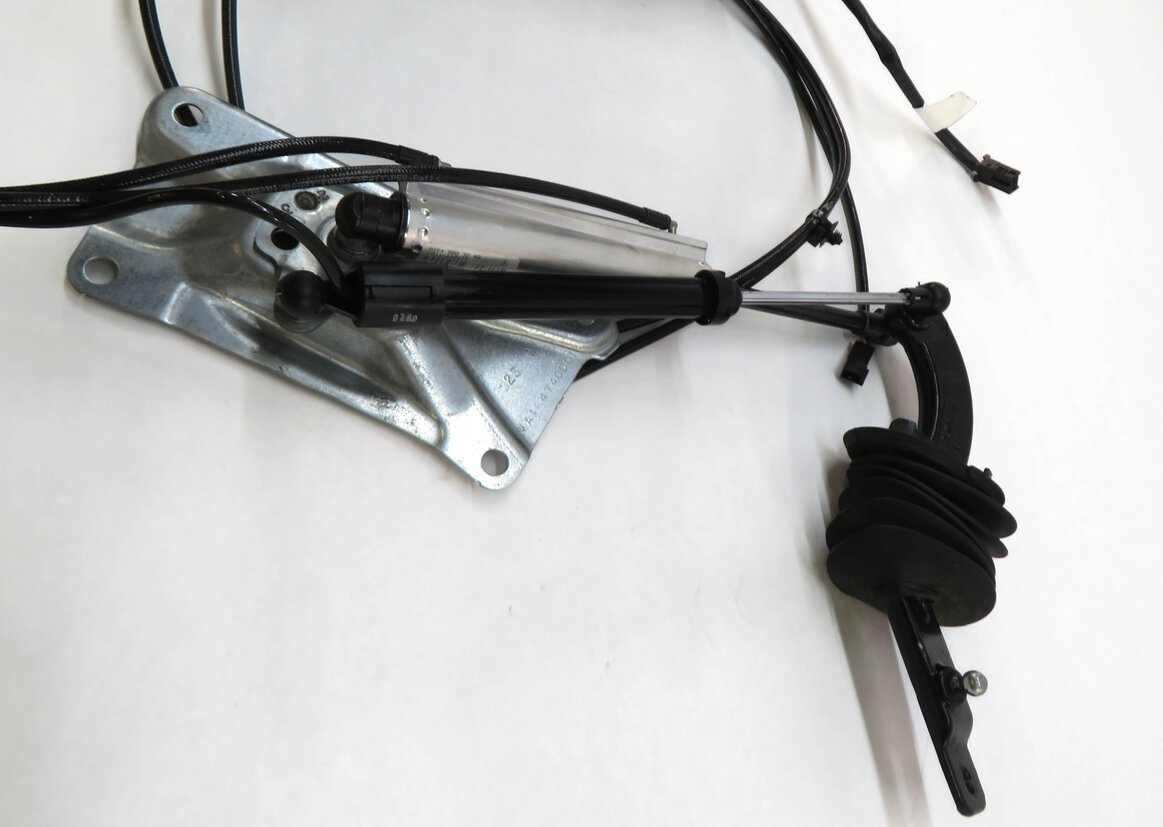 Thumbnail 3: 2009-2011 MERCEDES ML-CLASS (W164) REAR TRUNK LIFT LIFTGATE HYDRAULIC PUM w/ RAM