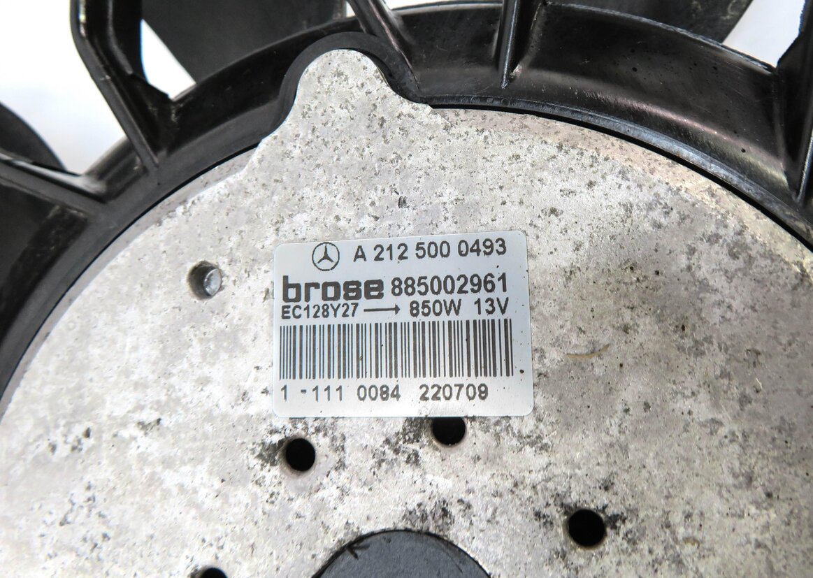 Thumbnail 7: 2007-2012 MERCEDES GL ML R CLASS (X164 W164 W251) RADIATOR COOLING FAN w/ SHROUD