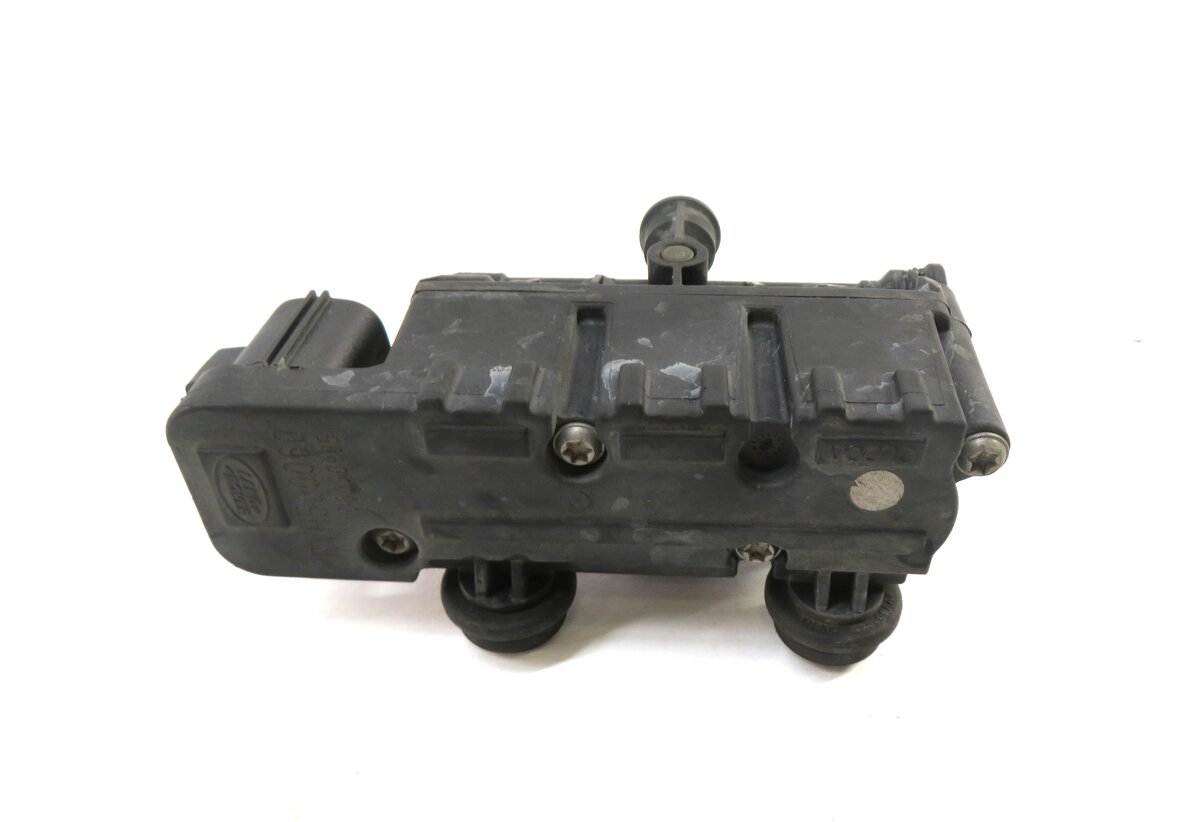 Thumbnail 4: 2006 RANGE ROVER (L322) AIR SUSPENSION AIR TRANSFER VALVE BLOCK