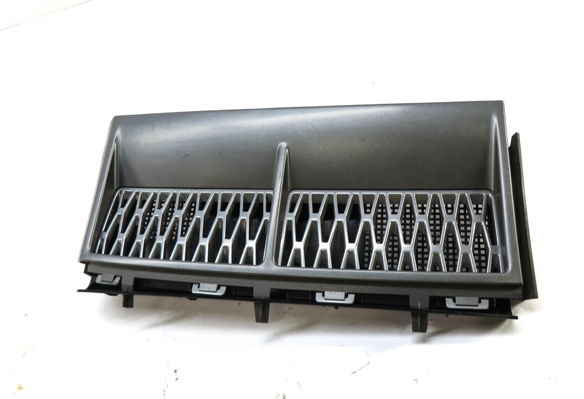 Thumbnail 2: 2006 RANGE ROVER (L322) LEFT FRONT DRIVER FENDER AIR VENT GRILLE TRIM