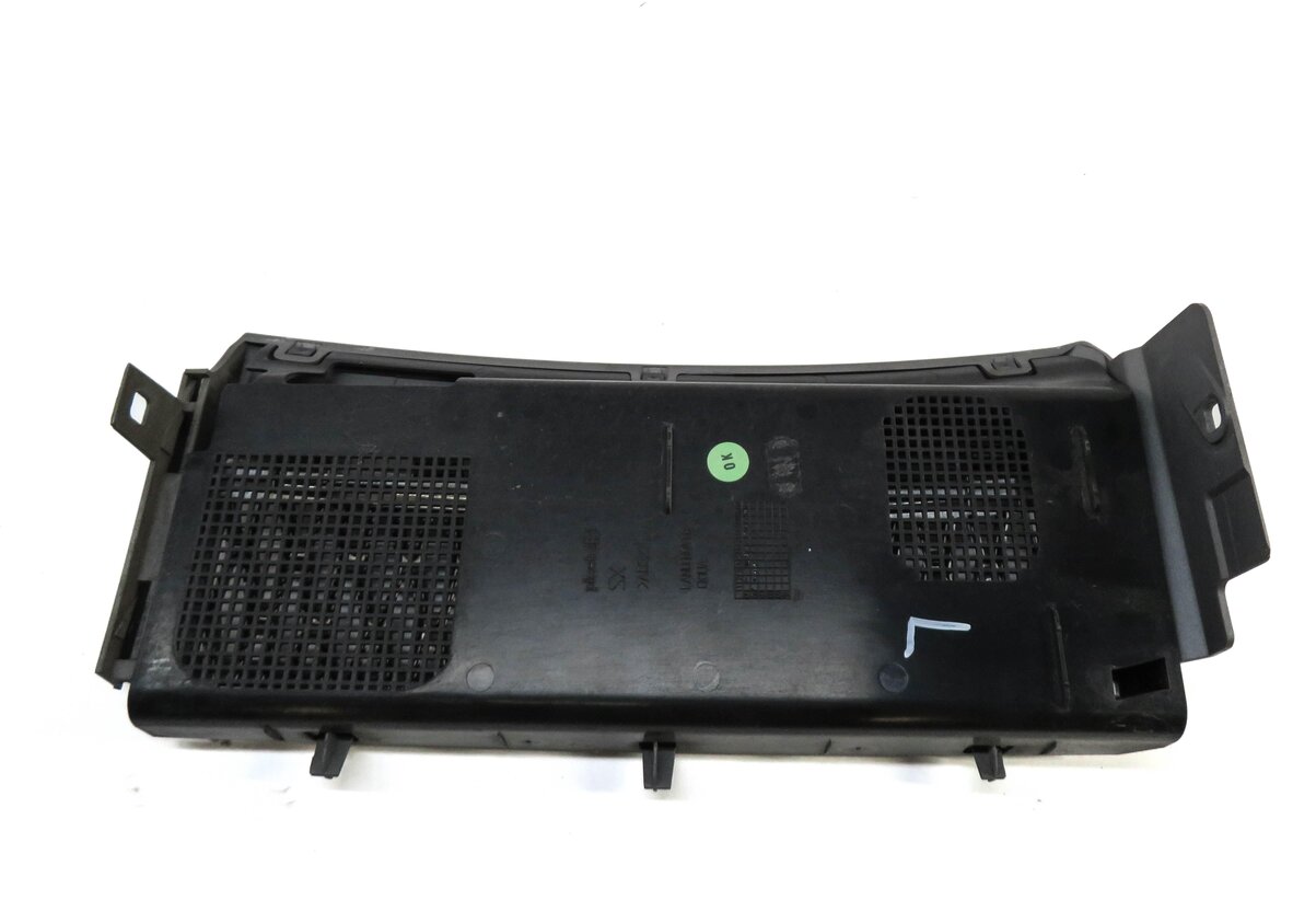 Thumbnail 4: 2006 RANGE ROVER (L322) LEFT FRONT DRIVER FENDER AIR VENT GRILLE TRIM