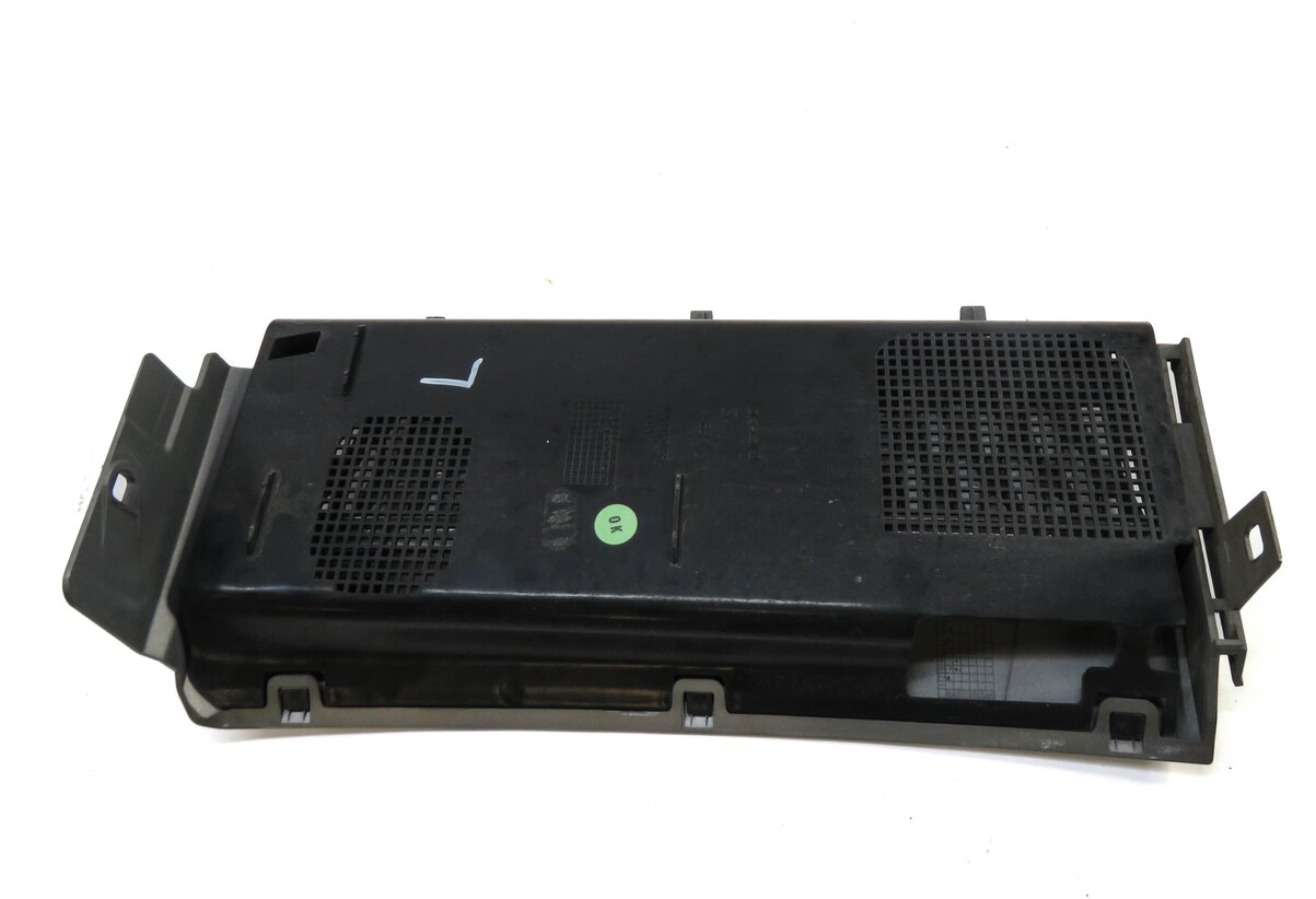 Thumbnail 5: 2006 RANGE ROVER (L322) LEFT FRONT DRIVER FENDER AIR VENT GRILLE TRIM