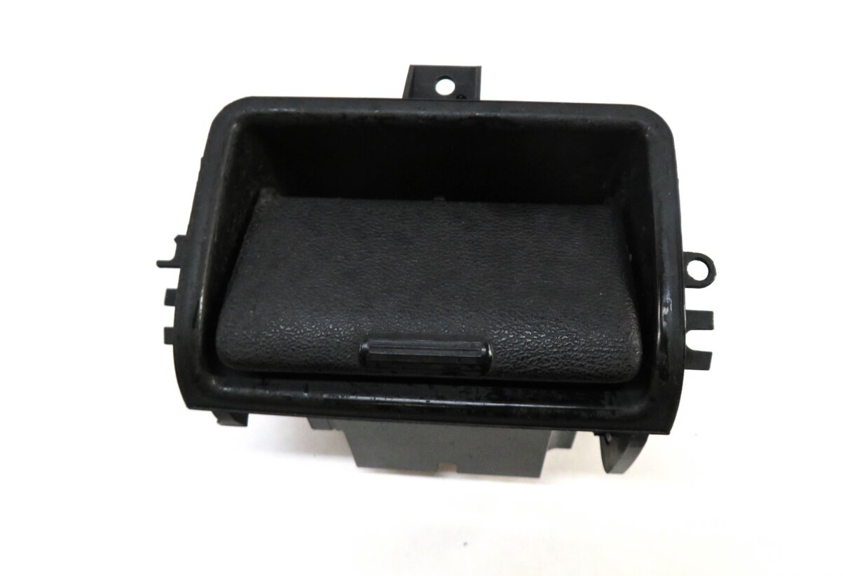 Thumbnail 2: 2006 RANGE ROVER (L322) REAR VIDEO ENTERTAINMENT AUDIO VIDEO INPUT JACK PANEL