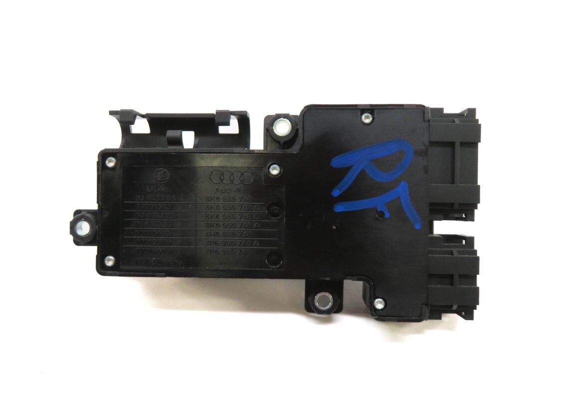 Thumbnail 4: 2013 AUDI A4 (B8 8K) RIGHT FRONT PASSENGER SEAT ADJUSTMENT ADJUST SWITCH BUTTON