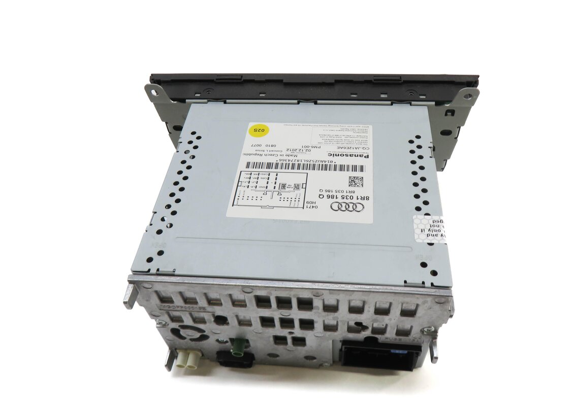 Thumbnail 3: 13-16 AUDI A4 S4 (B8 8K) AM/FM RADIO STEREO RECEIVER CD PLAYER (CONCERT AUDIO)