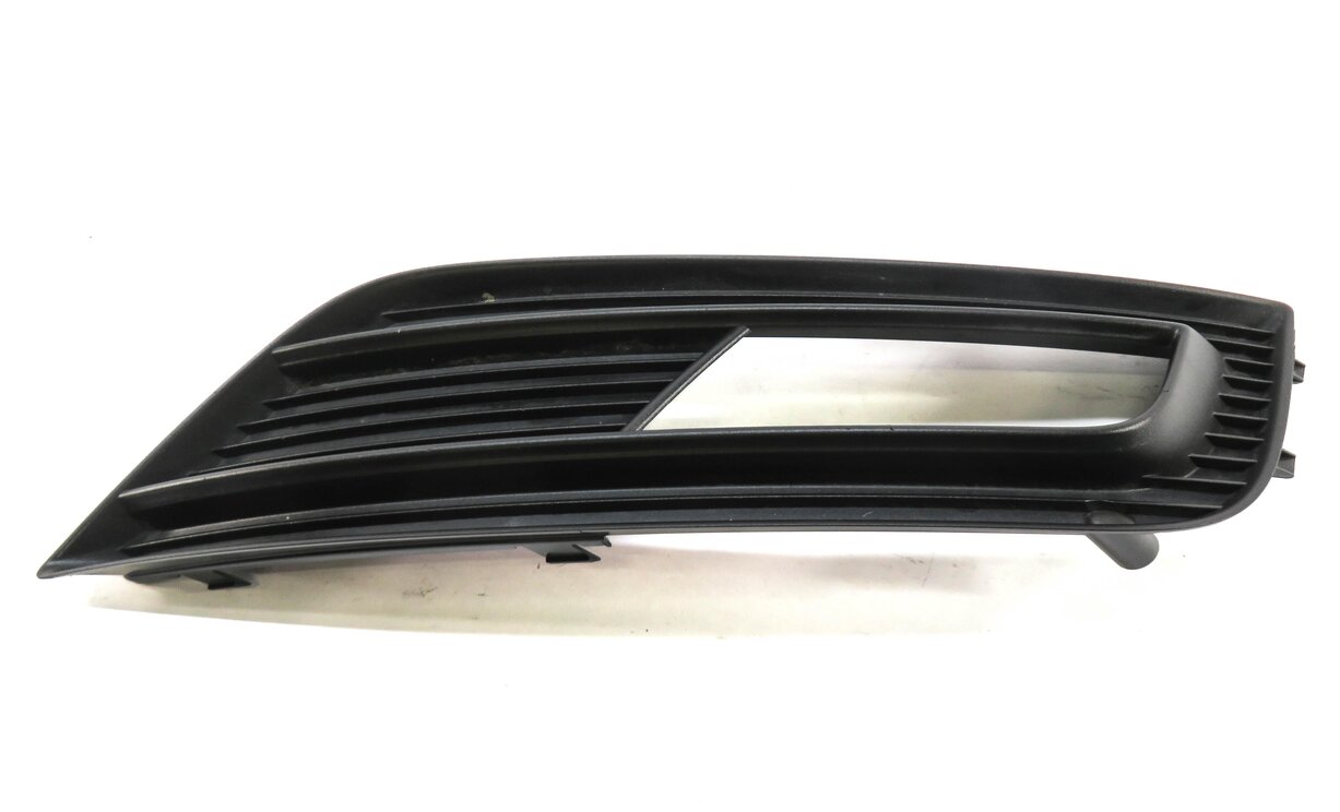 Thumbnail 3: 2013 AUDI A4 (B8 8K) RIGHT FRONT PASSENGER FOGLIGHT FOG LIGHT GRILLE TRIM