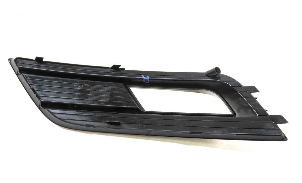 Thumbnail 4: 2013 AUDI A4 (B8 8K) RIGHT FRONT PASSENGER FOGLIGHT FOG LIGHT GRILLE TRIM