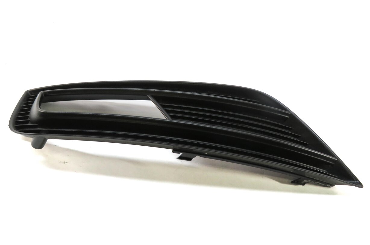 Thumbnail 3: 2013 AUDI A4 (B8 8K) LEFT FRONT DRIVER FOGLIGHT FOG LIGHT GRILLE TRIM