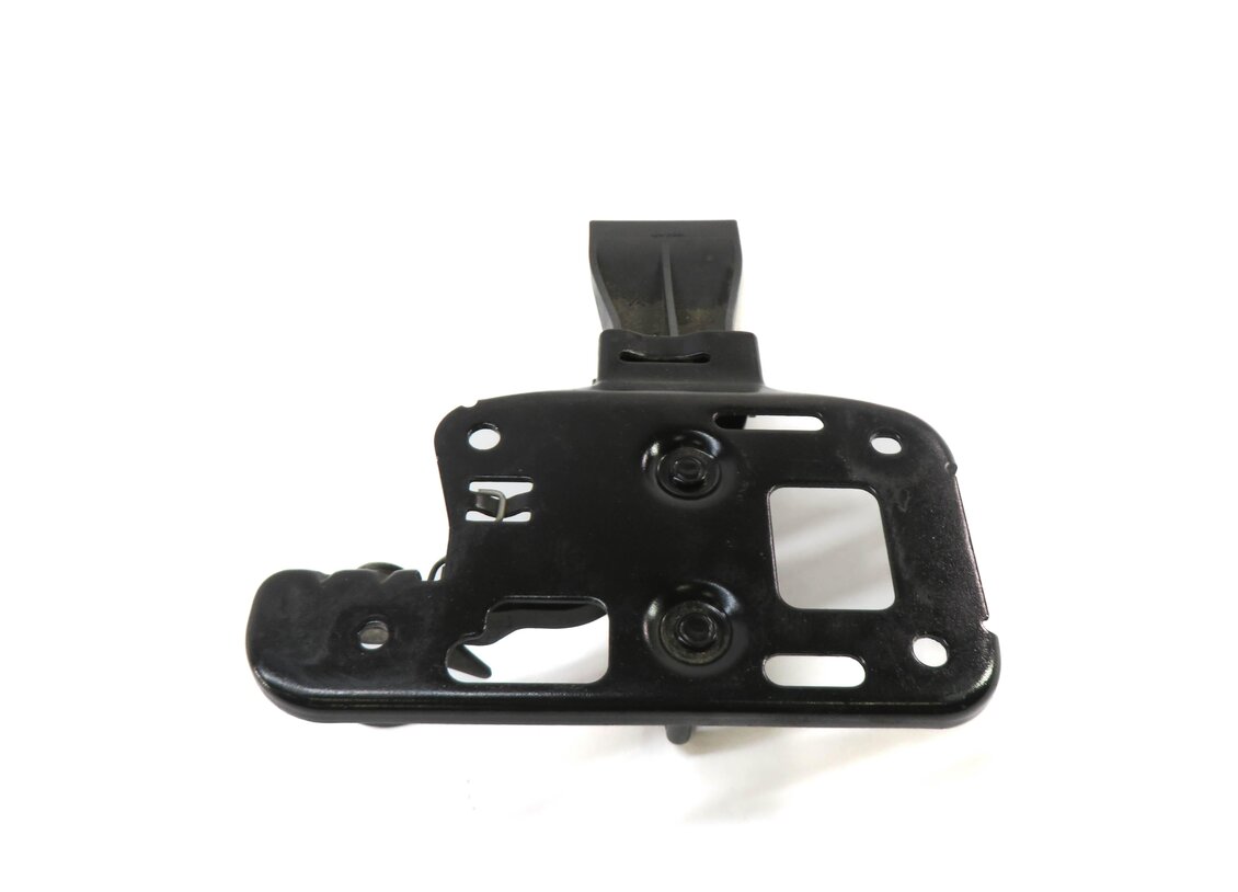 Thumbnail 4: 2013 AUDI A4 (B8 8K) FRONT HOOD SAFETY LATCH CATCH HOOK RELEASE LEVER