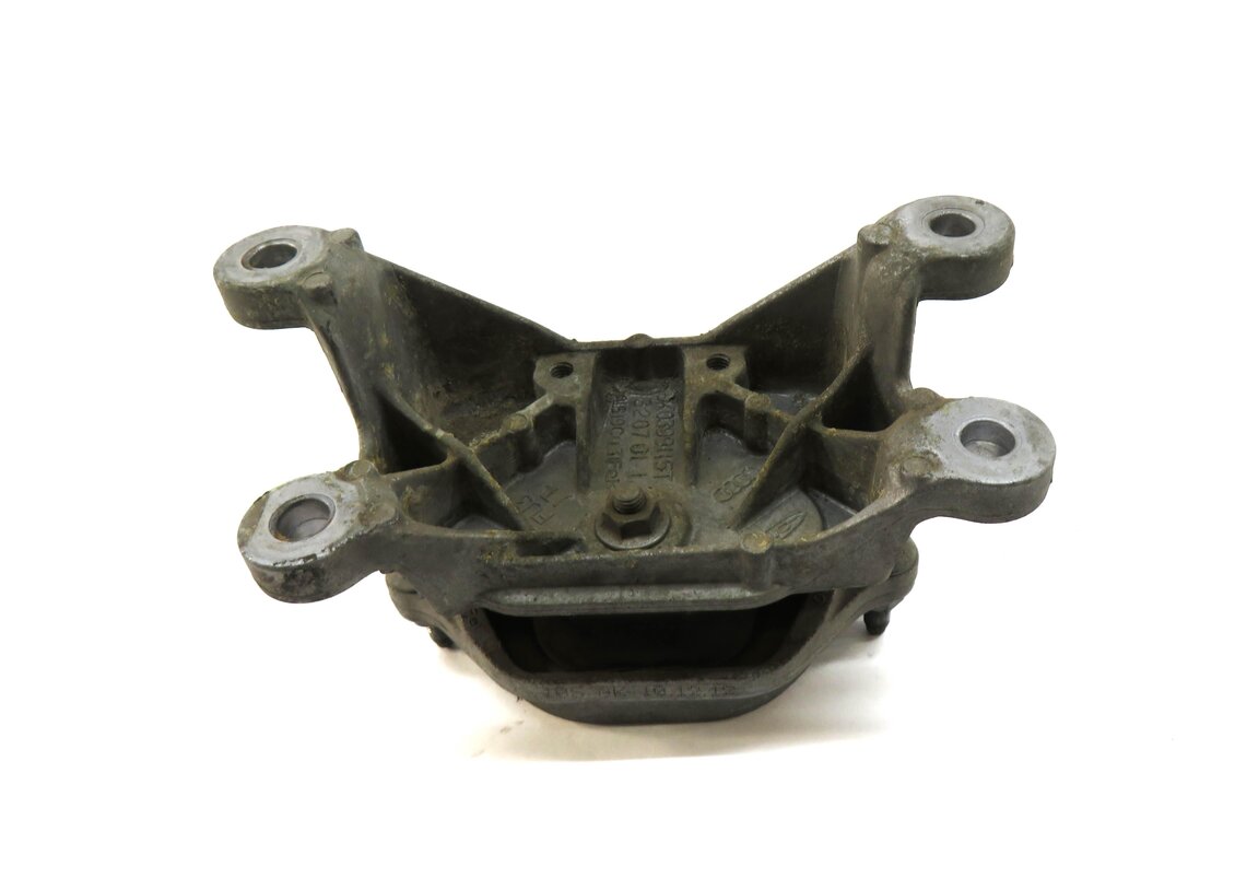 Thumbnail 2: 2013 AUDI A4 (B8 8K) 2.0L TURBO ENGINE FWD TRANSMISSION MOUNT BRAKECT