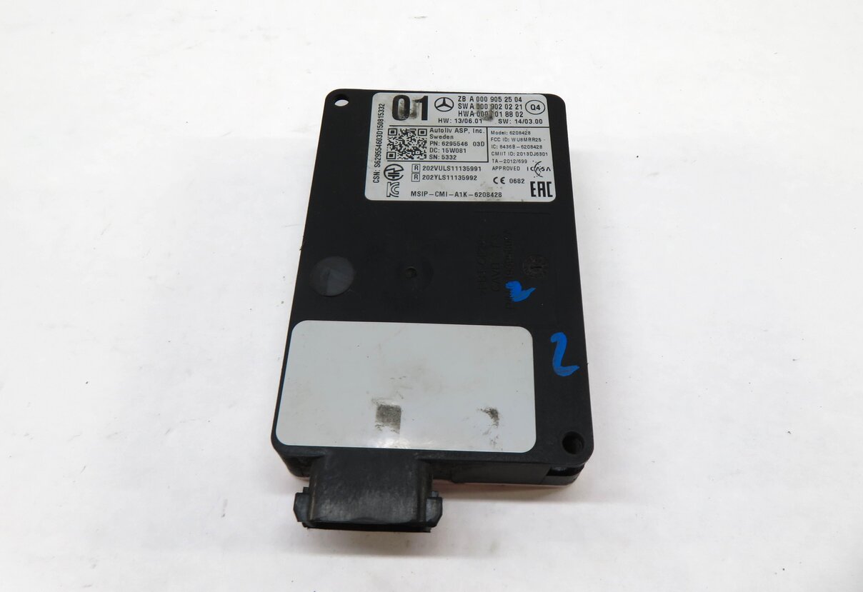 Thumbnail 2: 2014-2016 MERCEDES CLA250 CLA45 (C117 W117) REAR BLIND SPOT RADAR SENSOR MODULE