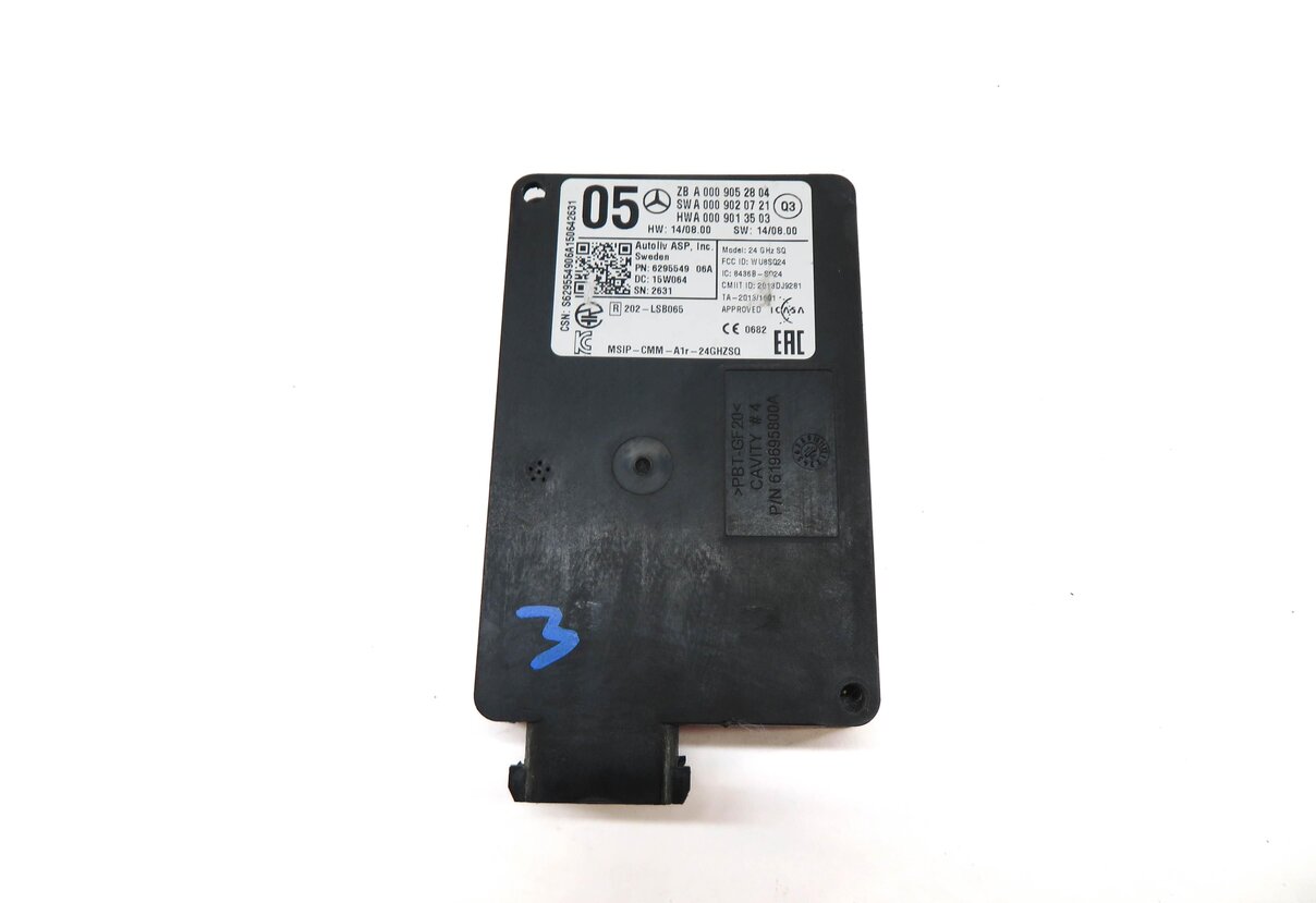 Thumbnail 2: 2015 MERCEDES CLA250 (W117) FRONT RADAR DISTRONIC SENSOR CONTROL MODULE