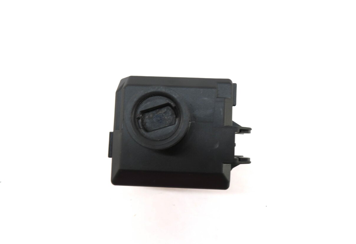 Thumbnail 2: 2014-2015 MERCEDES BENZ CLA45 AMG CLA250 (C117) IGNITION SWITCH MODULE