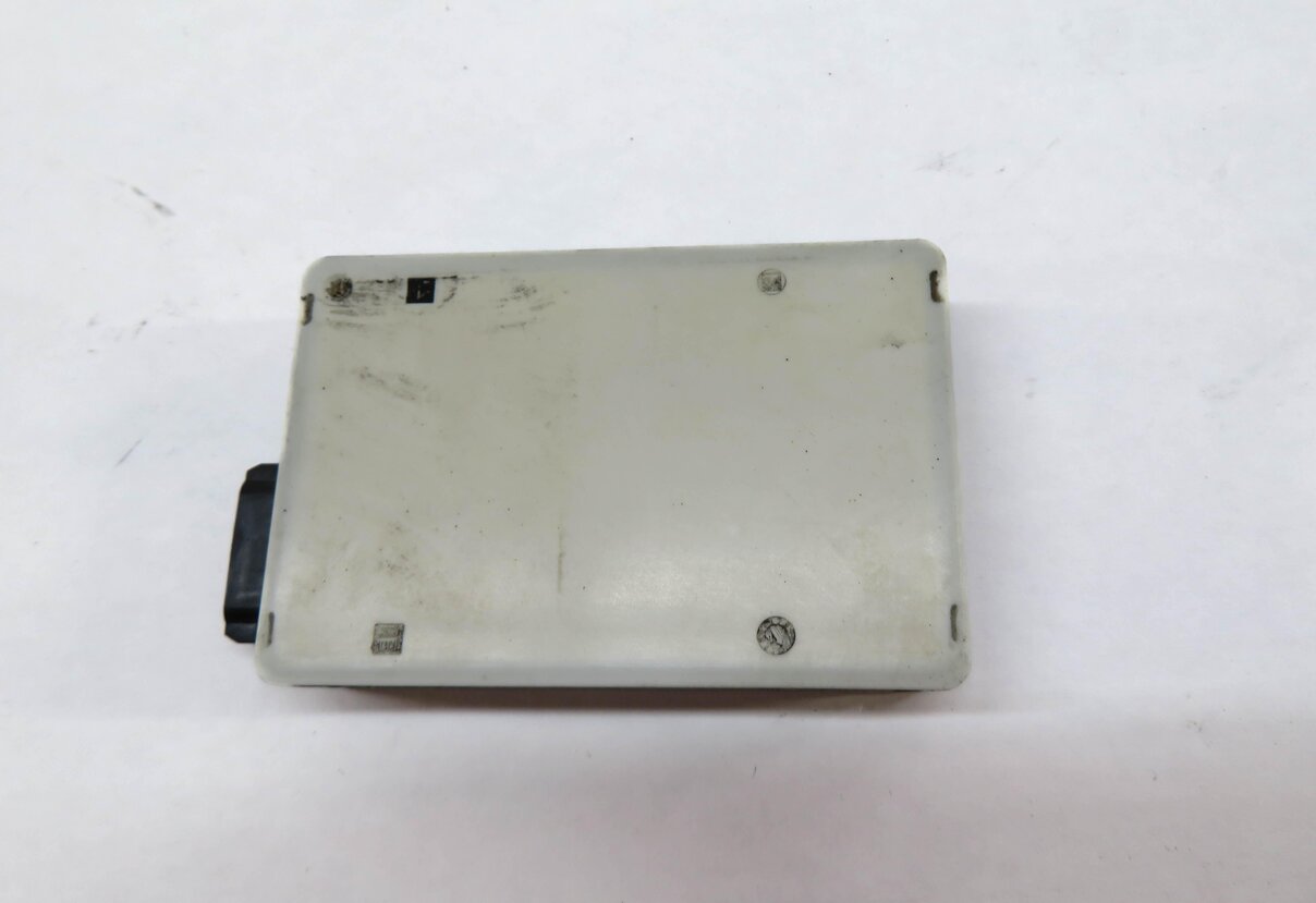 Thumbnail 3: 2014-2016 MERCEDES CLA250 CLA45 (C117 W117) REAR BLIND SPOT RADAR SENSOR MODULE