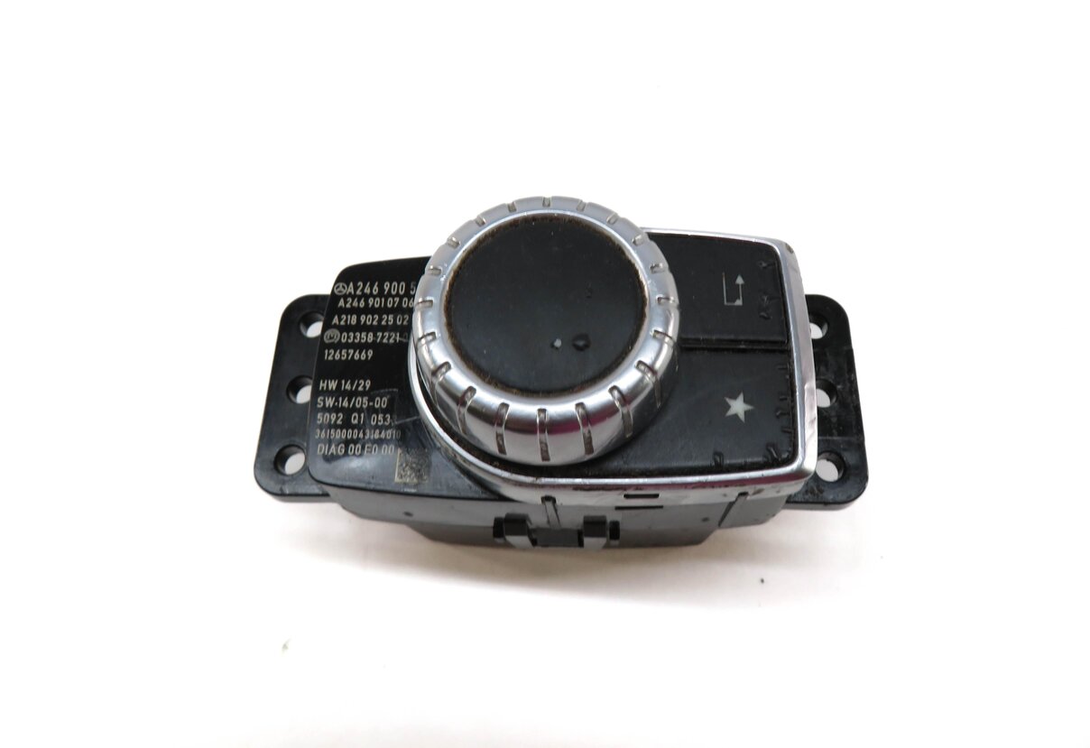 Thumbnail 2: 14-16 MERCEDES B250 CLA250 CLA45 (C117 W117 W242) COMMAND CONTROL KNOB SWITCH