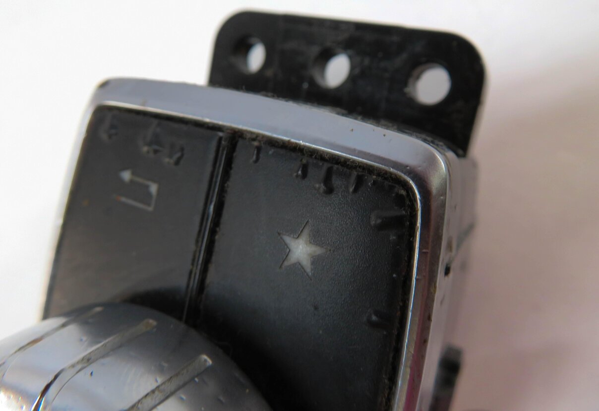Thumbnail 6: 14-16 MERCEDES B250 CLA250 CLA45 (C117 W117 W242) COMMAND CONTROL KNOB SWITCH