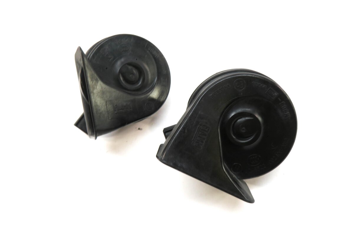 14-17 MERCEDES B250 CLA250 GLA250 (C117 W117 W246 X156) HIGH & LOW TONE HORN SET