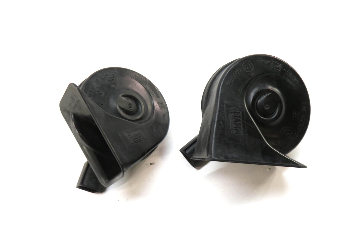 Thumbnail 2: 14-17 MERCEDES B250 CLA250 GLA250 (C117 W117 W246 X156) HIGH & LOW TONE HORN SET