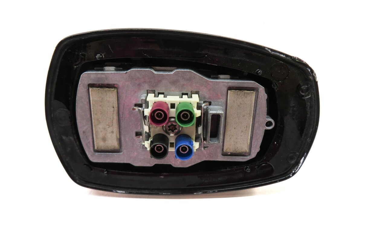 Thumbnail 4: 2015 MERCEDES CLA250 (W117) RADIO STEREO SHARK FIN ANTENNA MODULE (NIGHT BLACK)