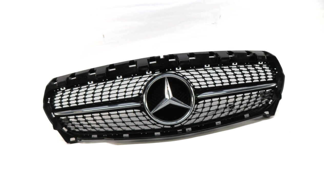 14-16 MERCEDES CLA250 (C117 W117) FRONT CENTER HOOD GRILLE AIR VENT GRILLE TRIM