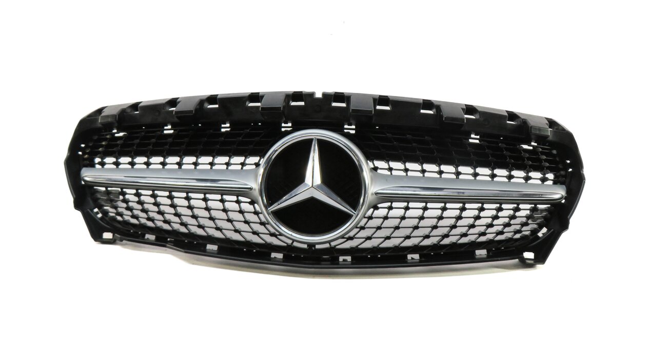 14-16 MERCEDES CLA250 (C117 W117) FRONT CENTER HOOD GRILLE AIR VENT GRILLE TRIM